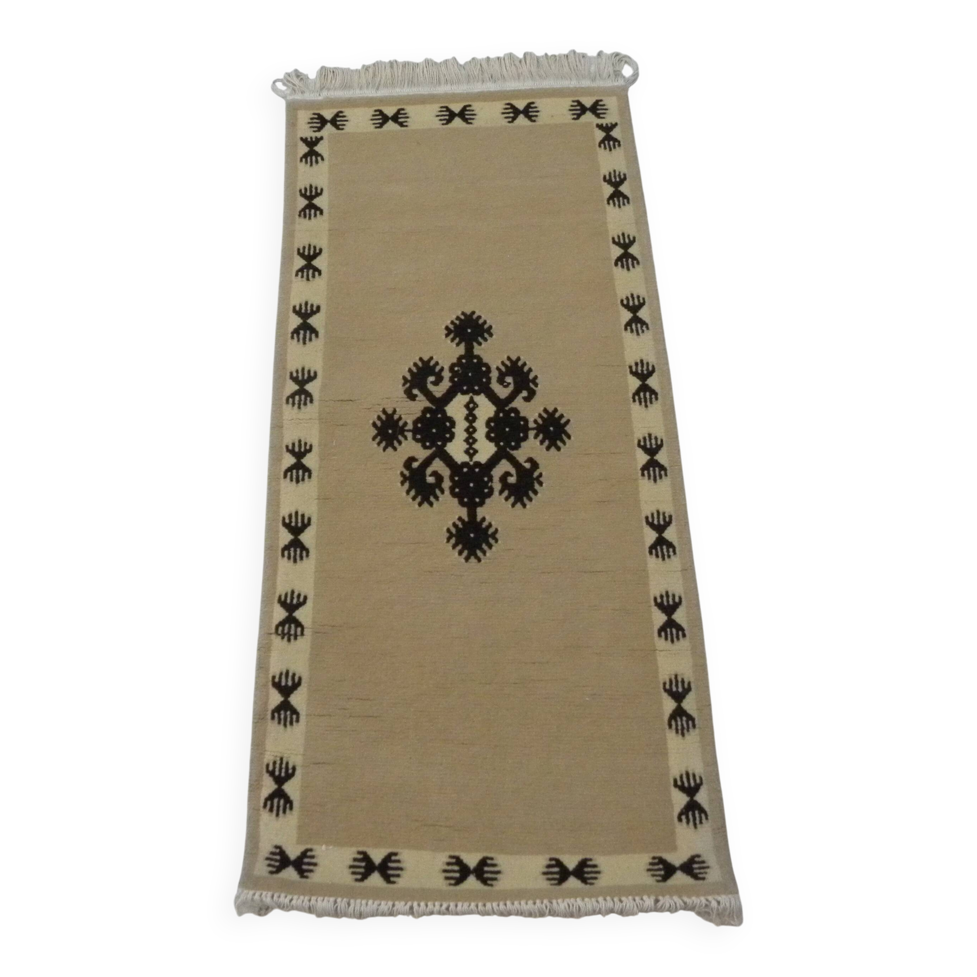 Ecru Berber rug - Traditional rug - Handcrafted wool rug