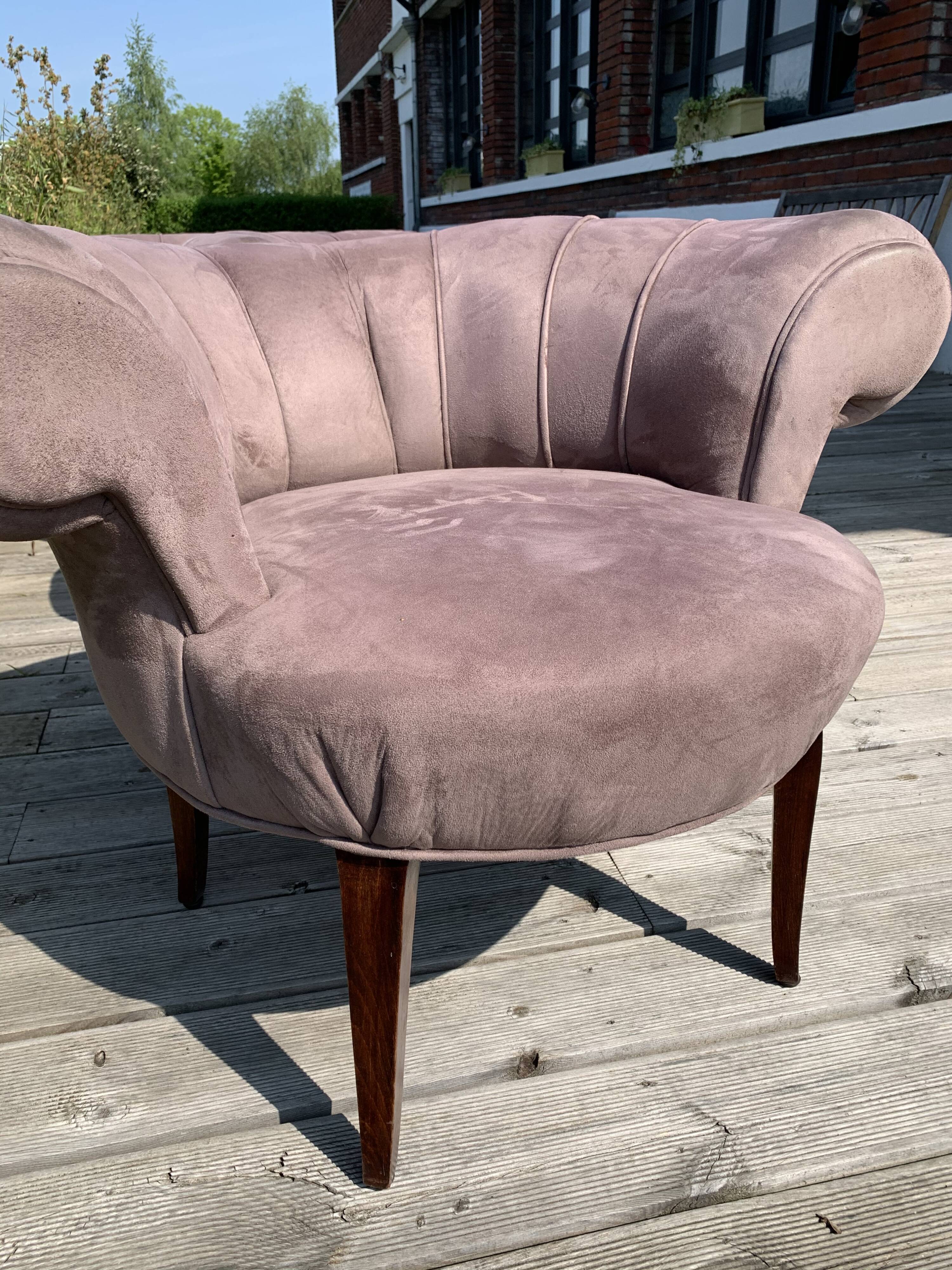 Quatre fauteuils art déco