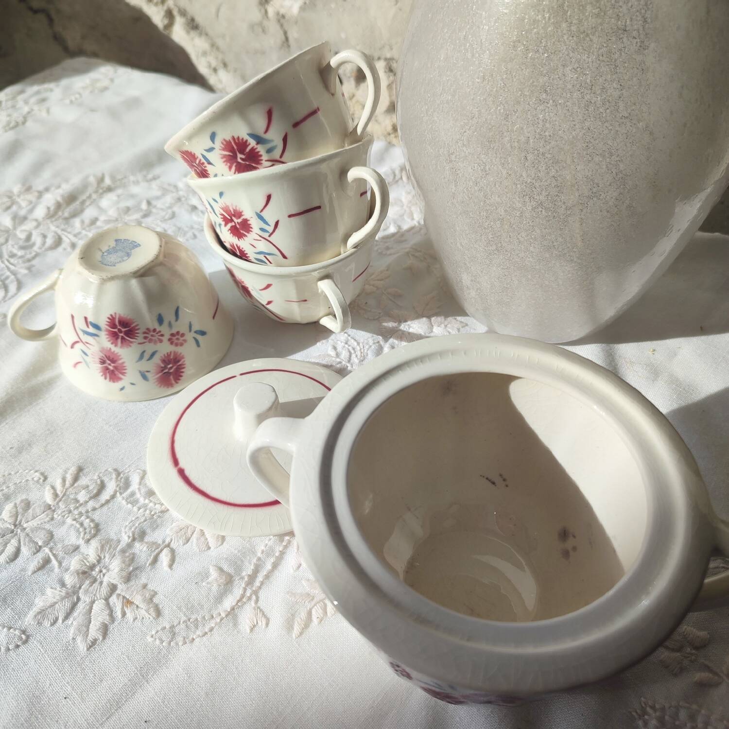 Set of 4 Badonviller Floral cups and a sugar bowl