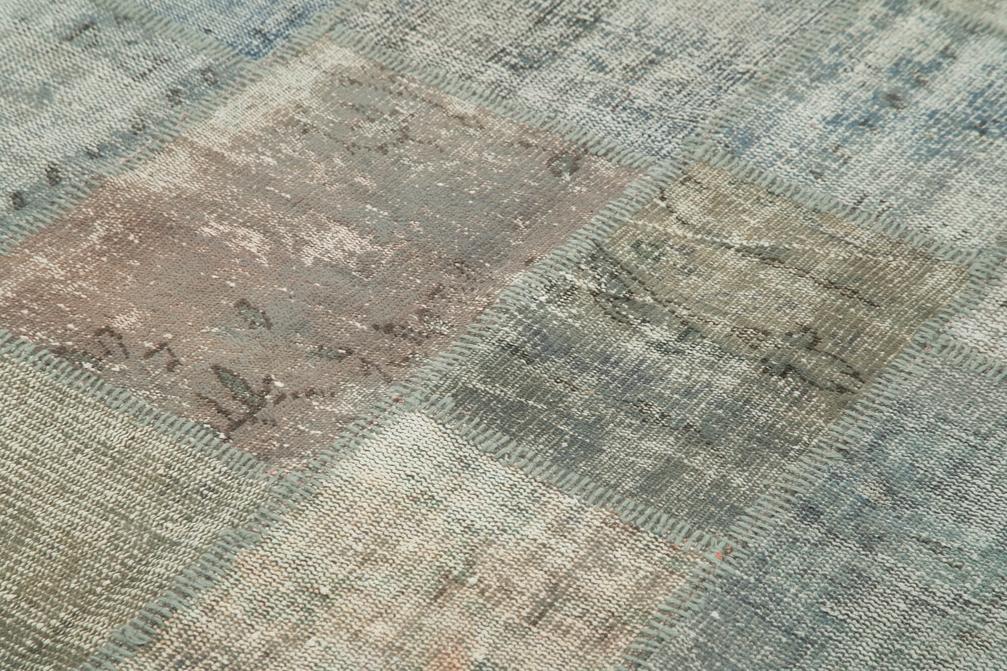 Hand-Knotted Turkish Vintage 177 cm x 243 cm Grey Patchwork Carpet