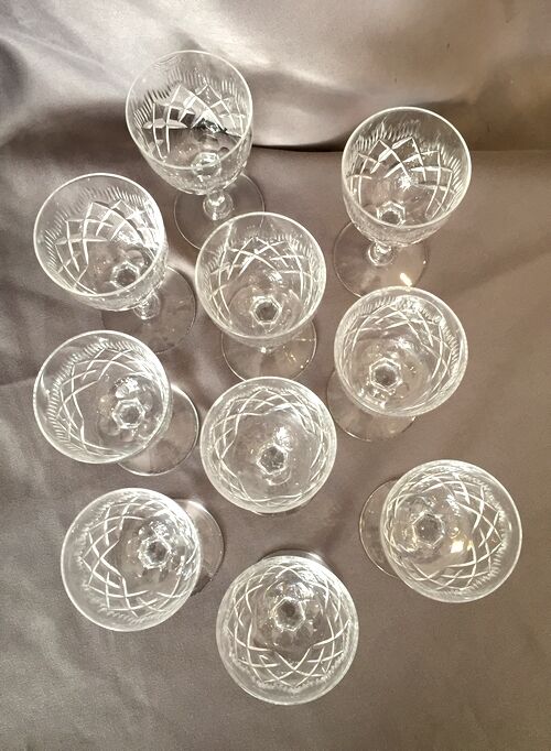 Suite of 10 glasses a porto or wine cooked lemberg cristal de lorraine