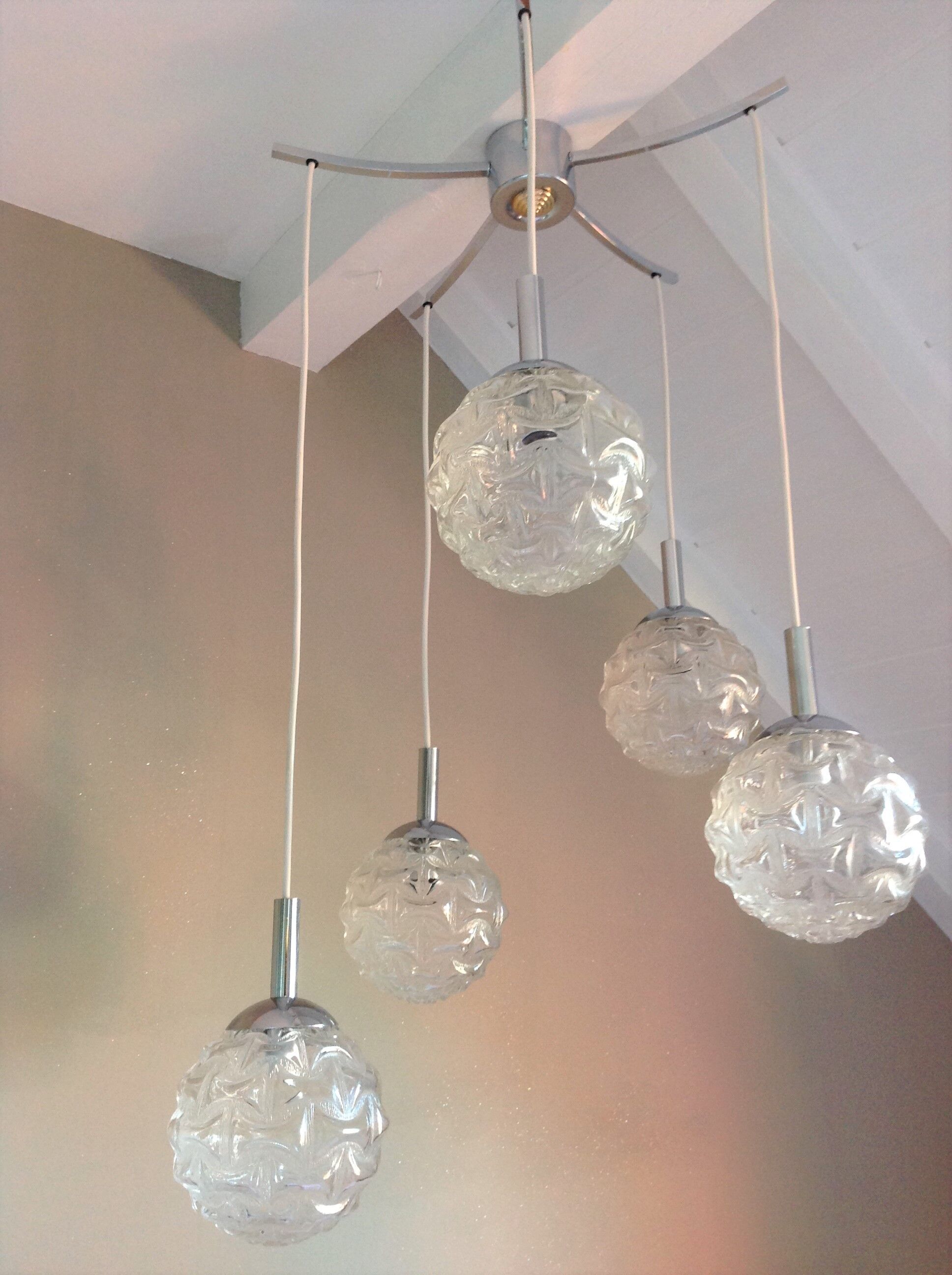 Suspension cascade with five globes and chrome metal / vintag years 60-70