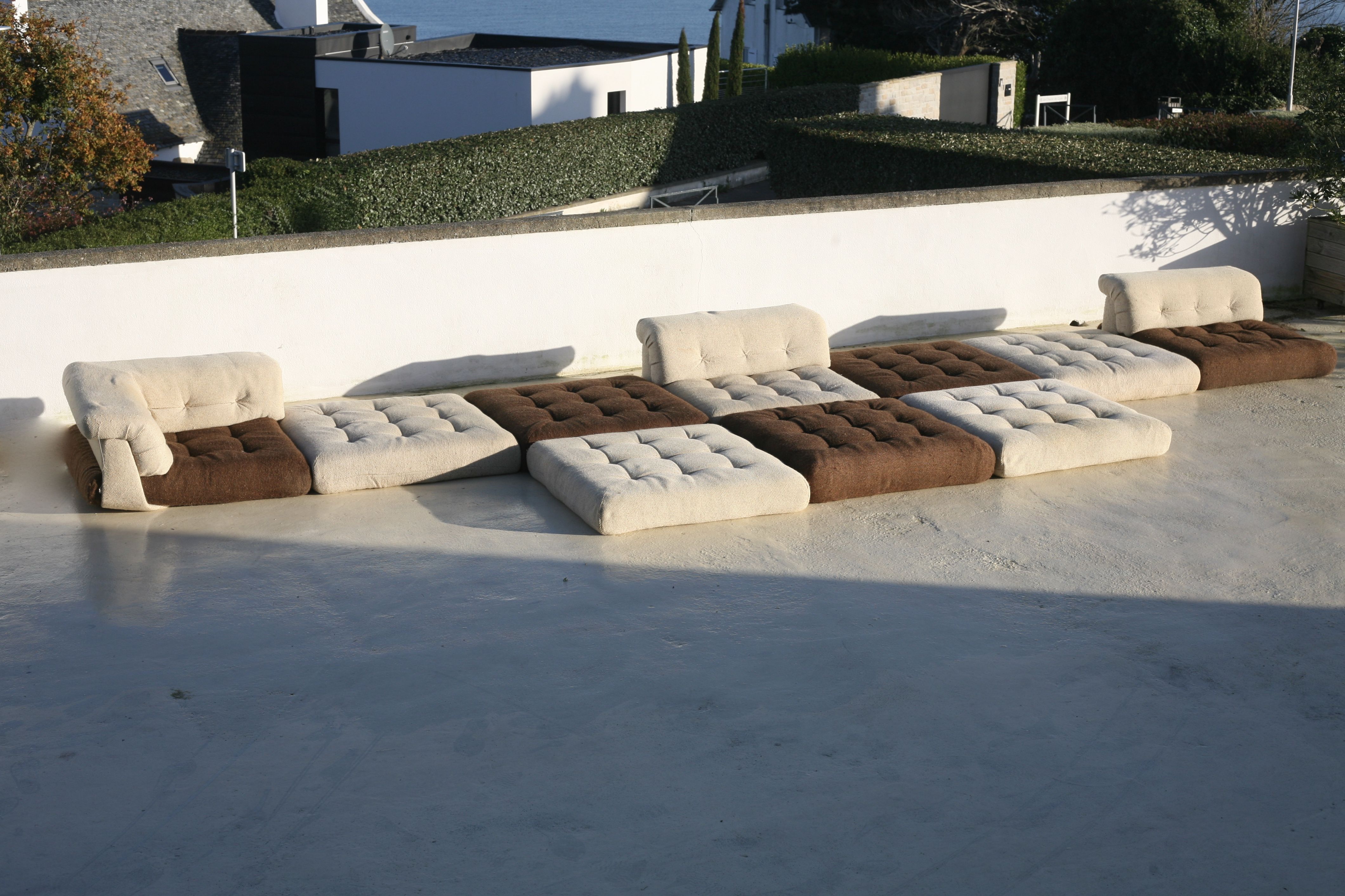 Modular sofa Mah Jong, Hans Hopfer, France, 1971. Roche Bobois Edition.