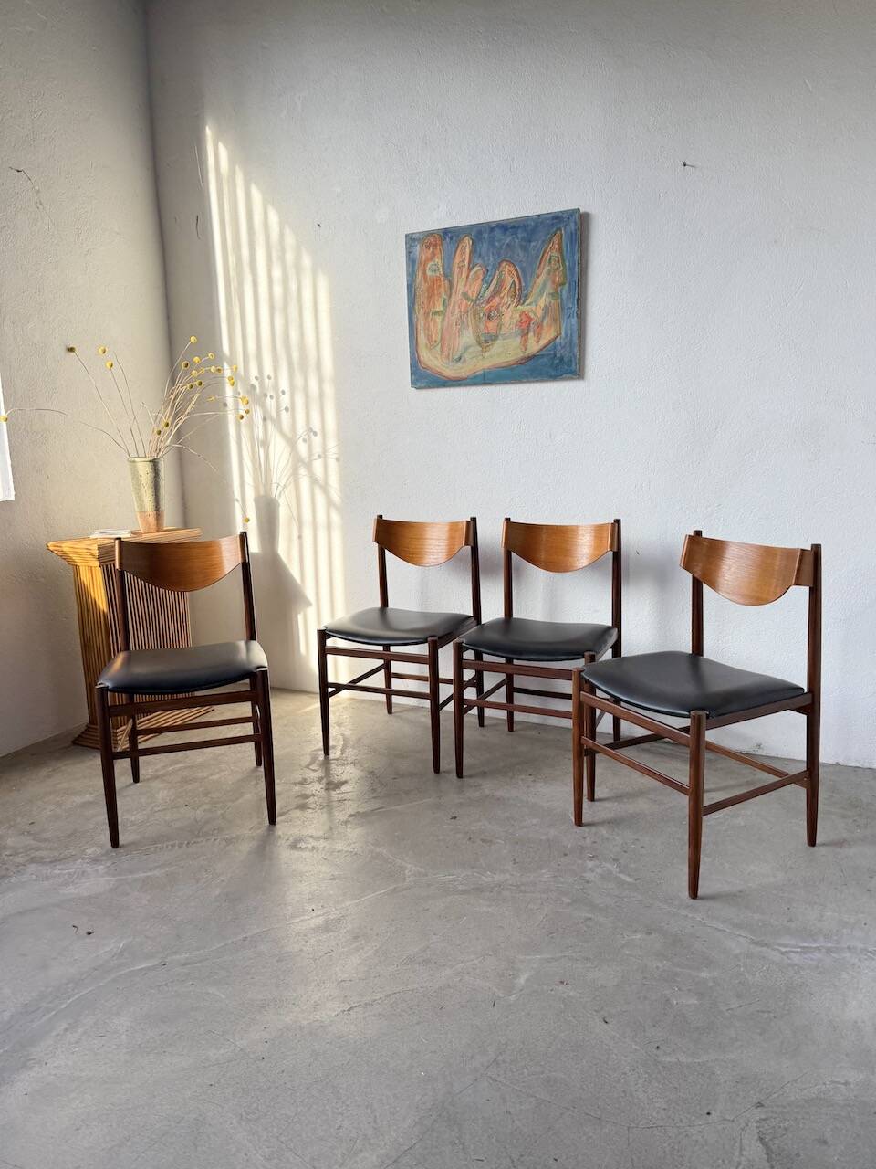 Set of 4 Italian chairs by Gianfranco Frattini.