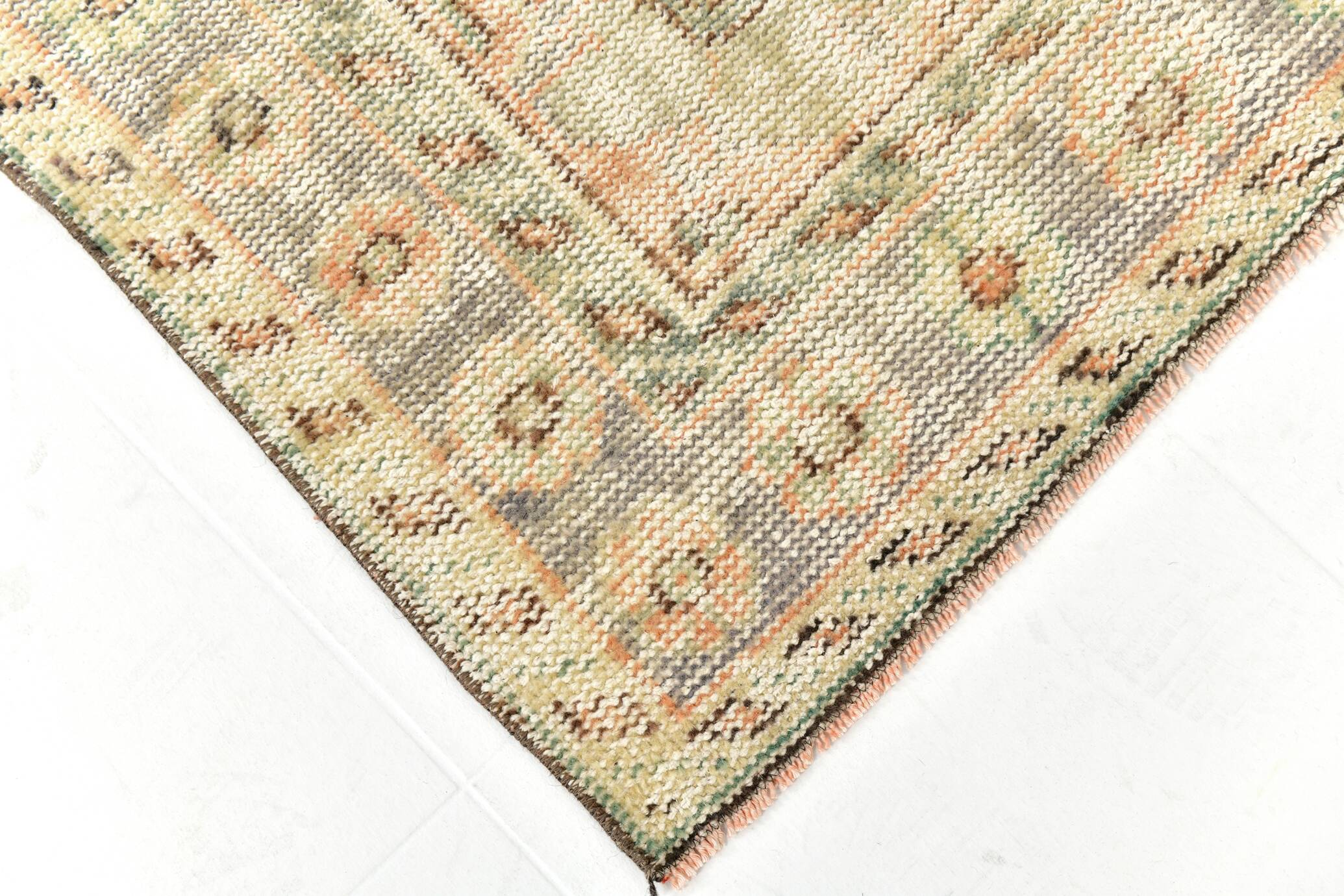 5x9 Vintage Oriental & Bordered Pattern Orange Turkish Rug, 170x274Cm