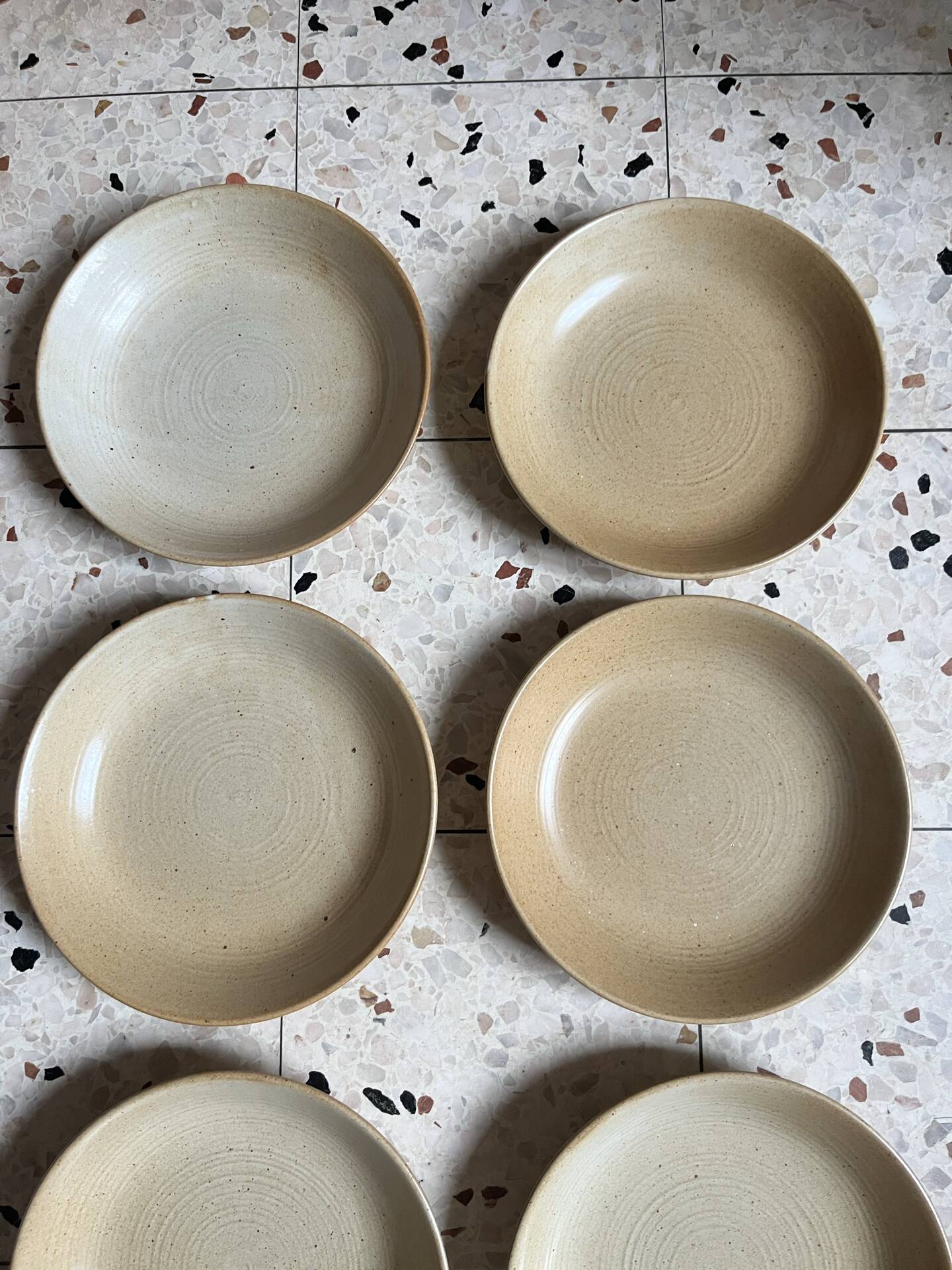 6 deep plates in stoneware