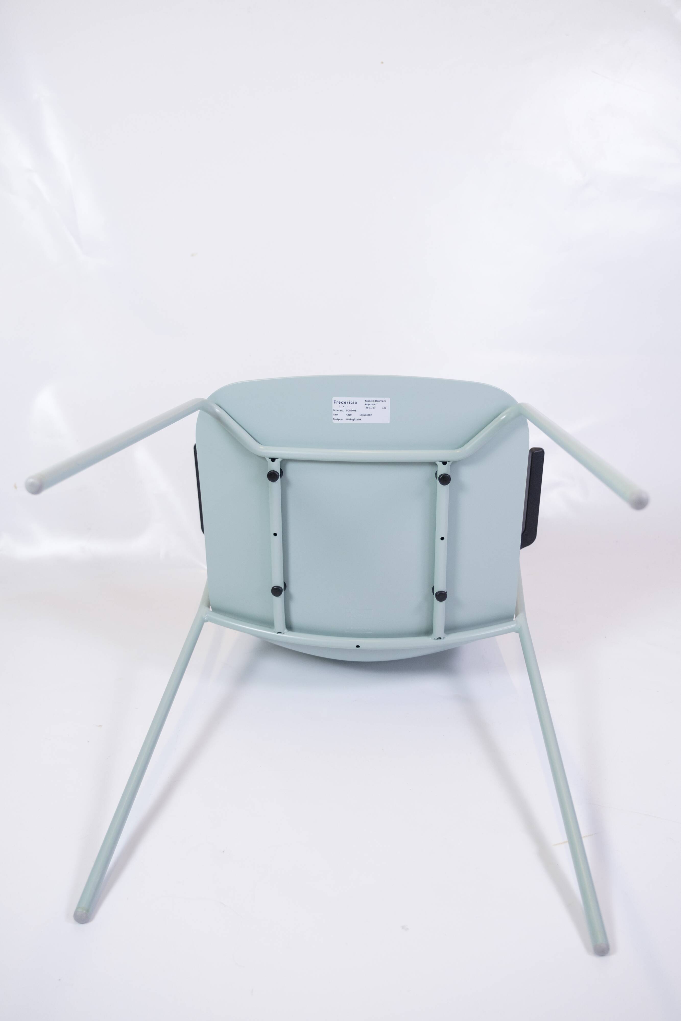 Set Of 6 Pato Chairs Lacquered In Blue With Black Armrests By Hee Willing & Ludvik For Fritz Hansen