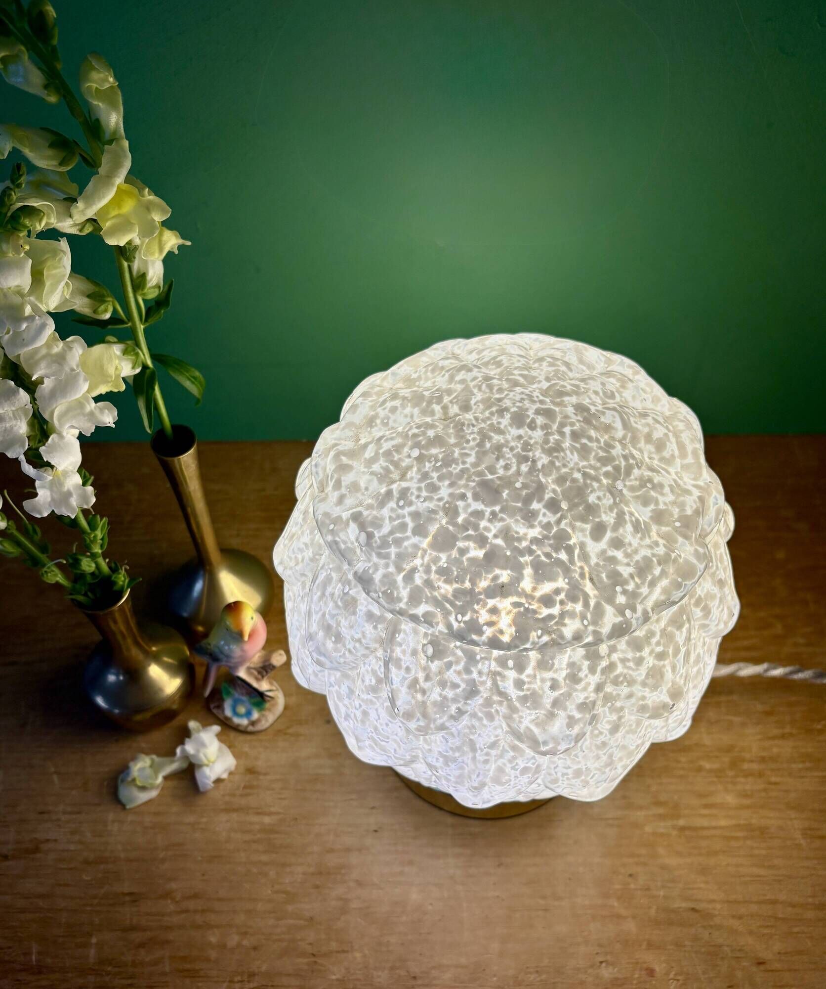 Vintage Art Deco globe table lamp in white Clichy glass