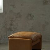 Maralunga ottoman in leather, Vico Magistretti for Cassina, Italian modern, 1973