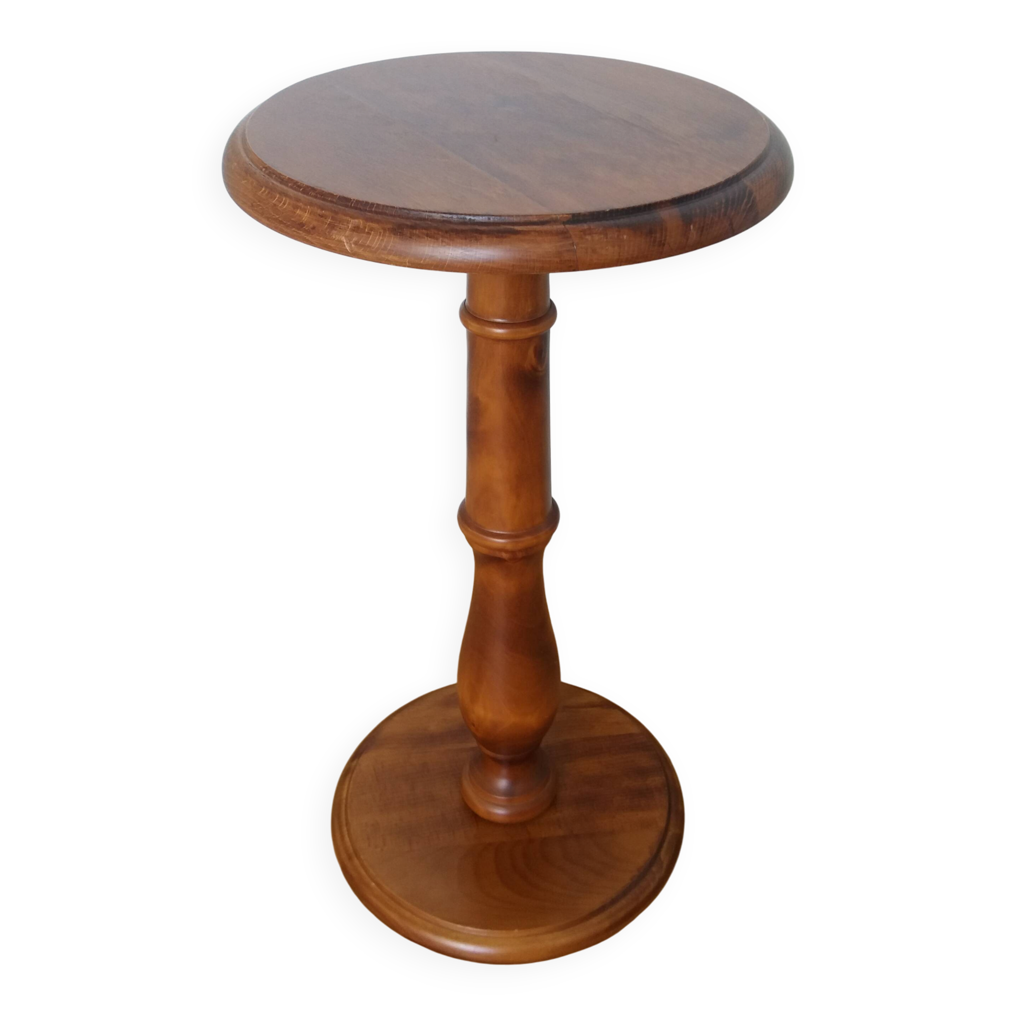 Round pedestal table in solid wood