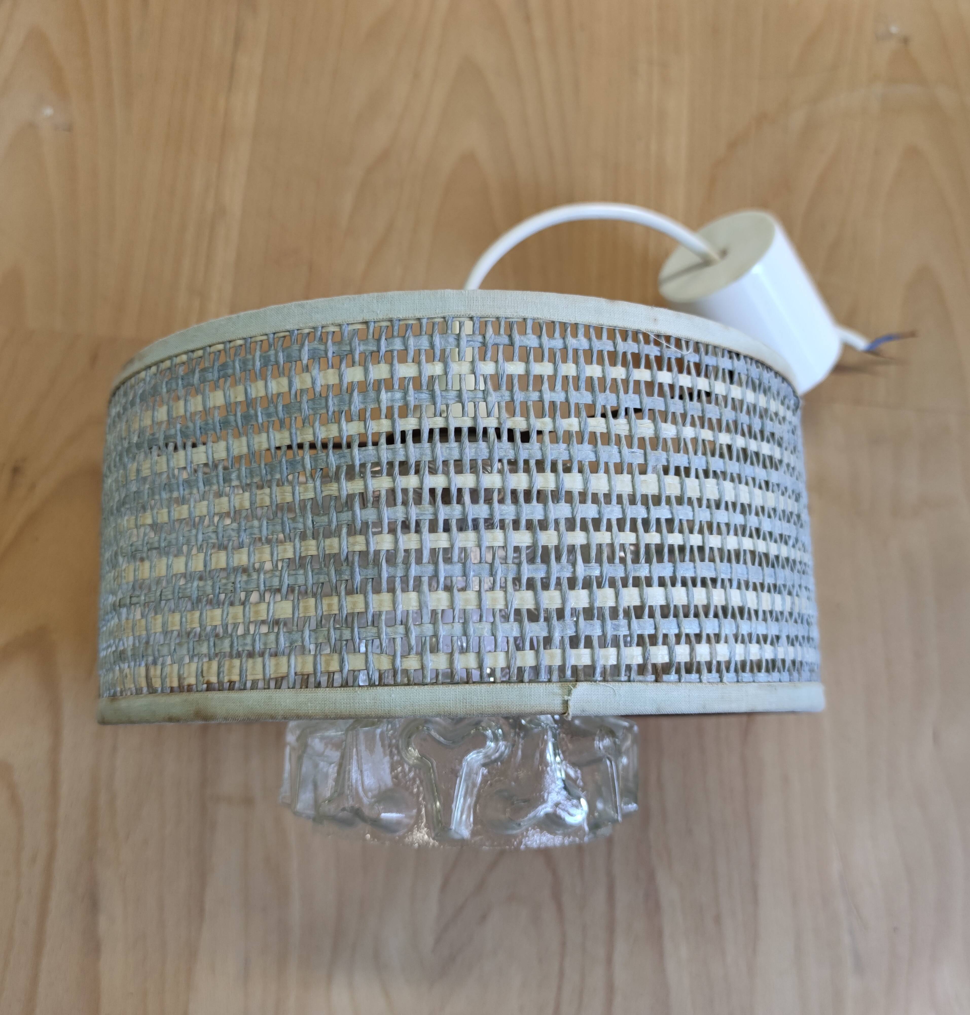 Glass suspension with or without lampshade