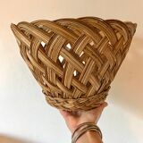 Woven wicker planter