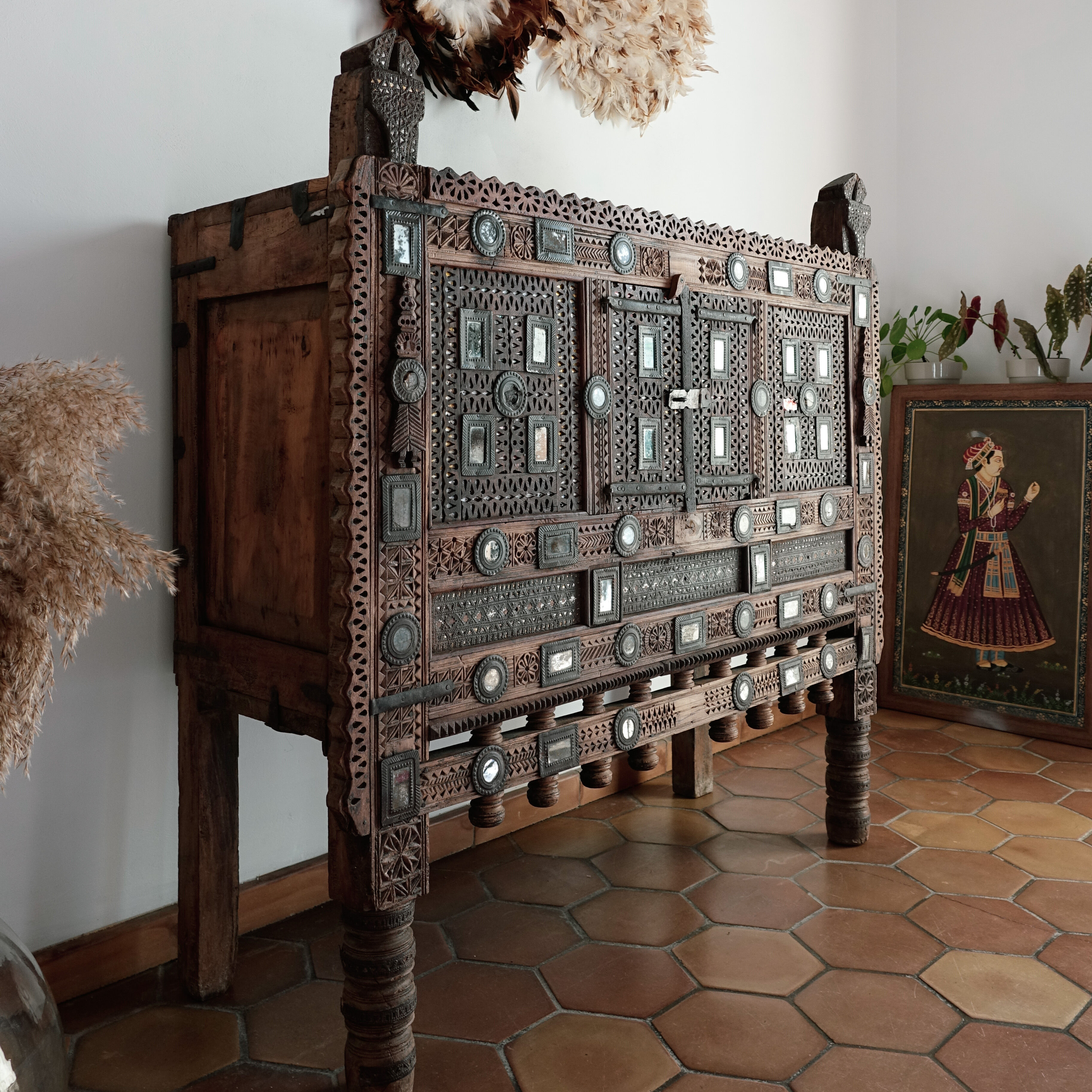 Ancient Indian furniture Damchiya