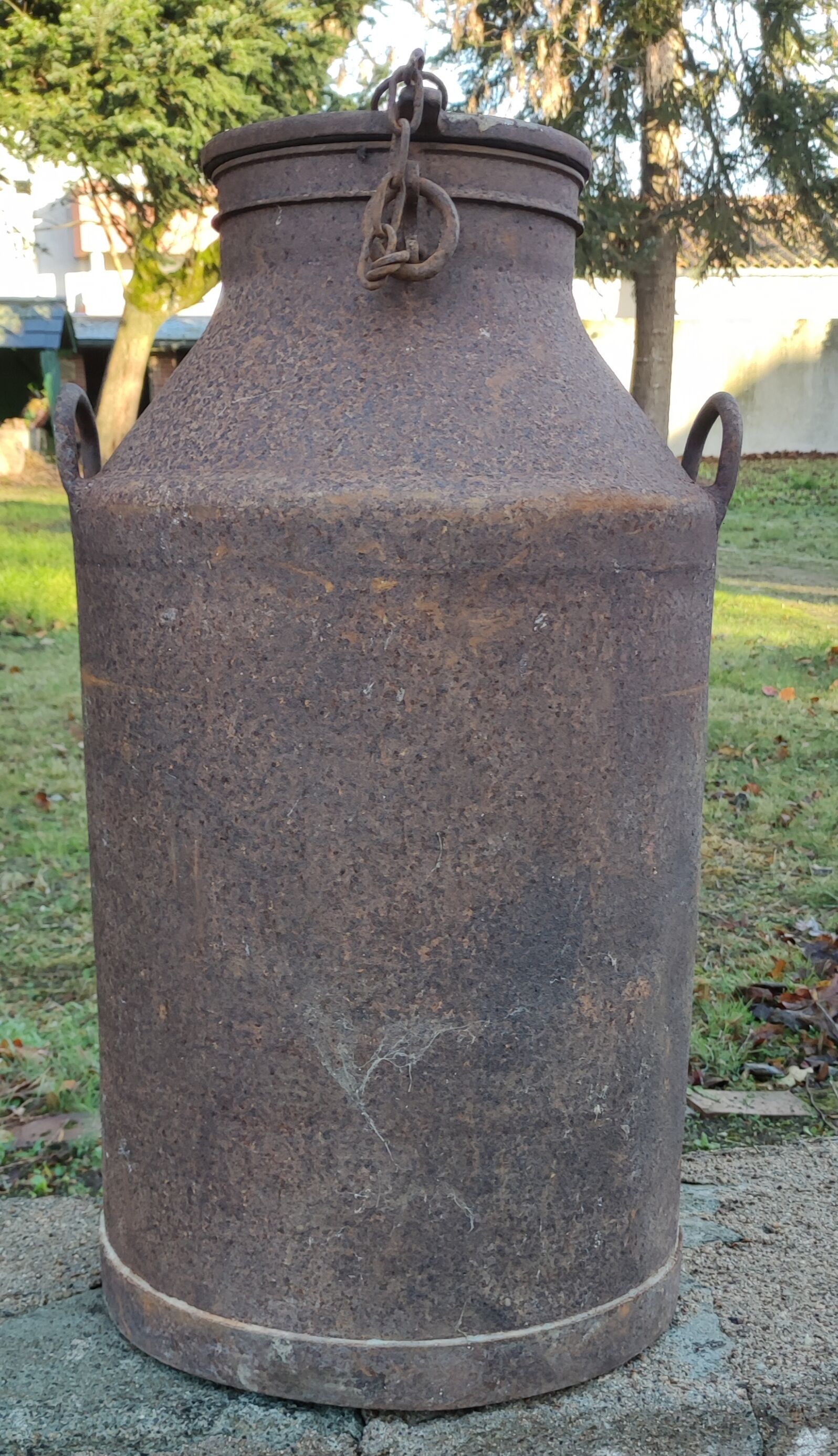 Old milk pot