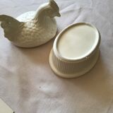 Terrine vintage white hen from the 70s in perfect condition