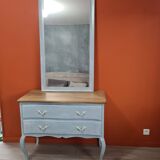 Style chest of drawers