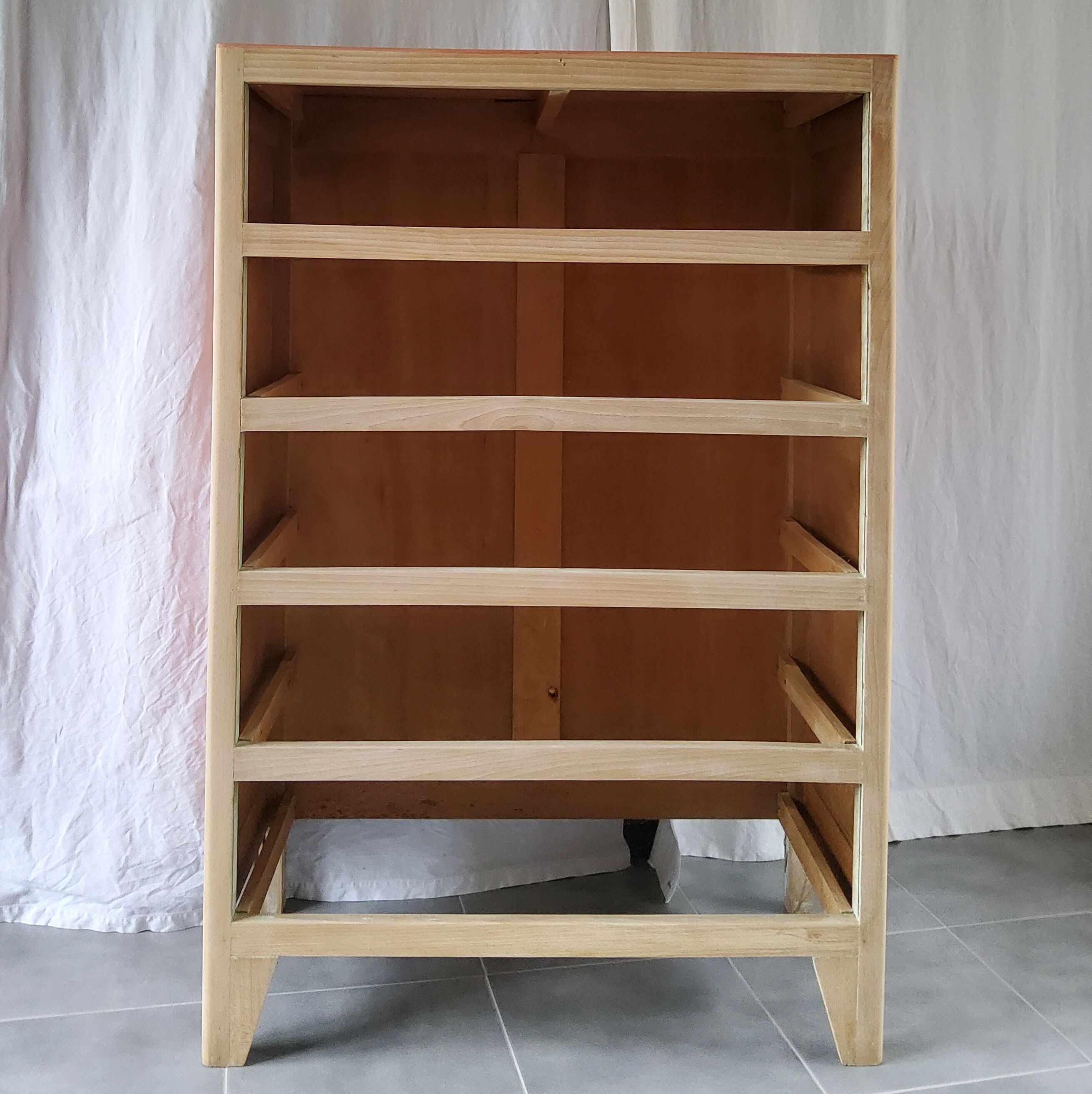 Patinated 30-40s chest of drawers
