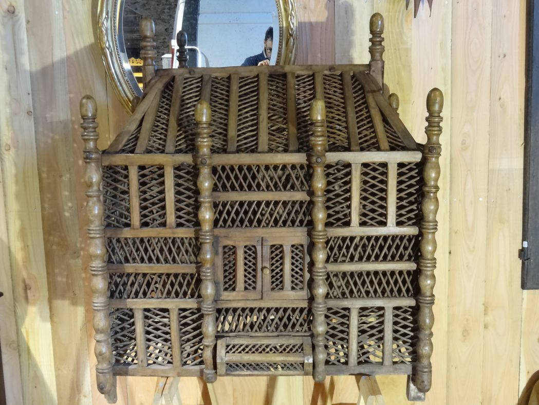 Large wooden bird cage, nineteenth century mastery work, 101 x 120 cm