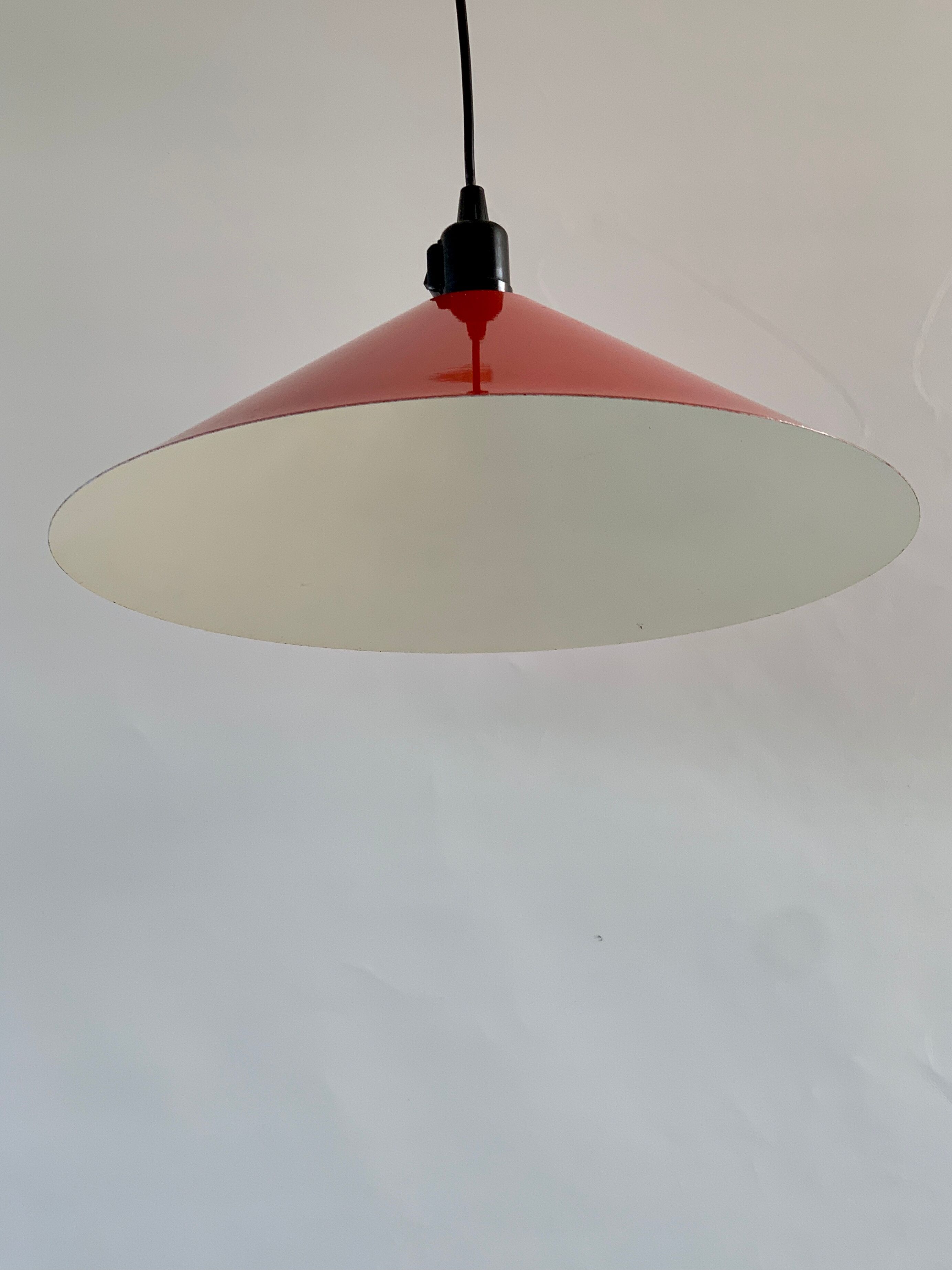 Herda BV enamelled metal suspension, vintage 70
