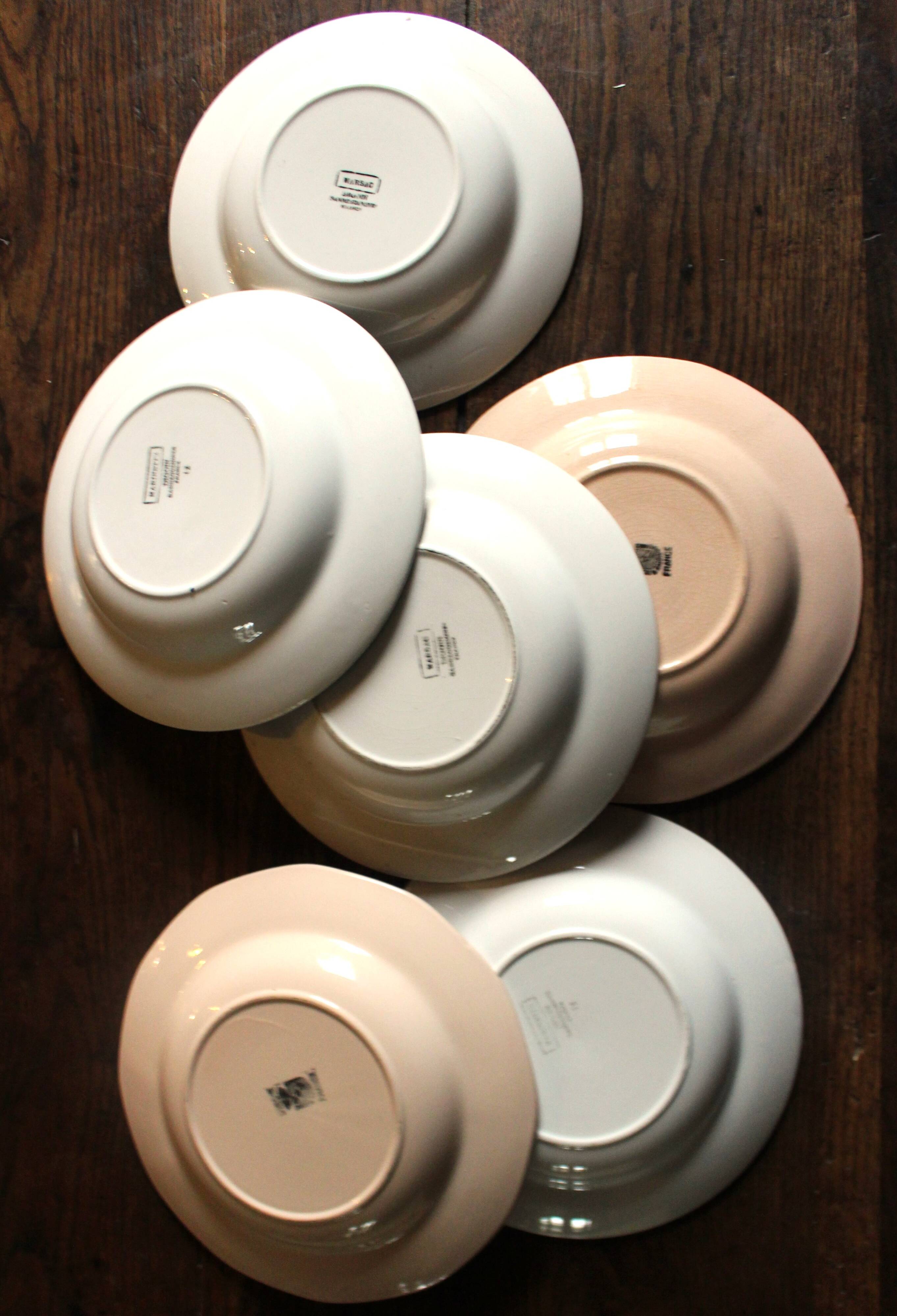 6 mismatched deep plates pairs Digoin Sarreguemines red blue pink