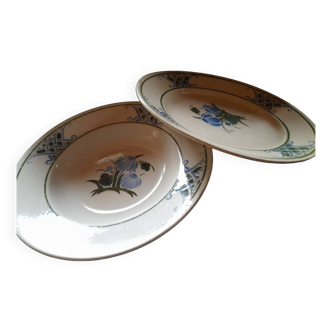 Set of 2 plates