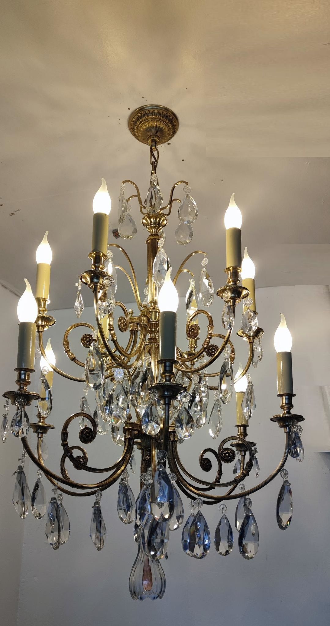 Crystal and bronze chandelier 12 arms of light