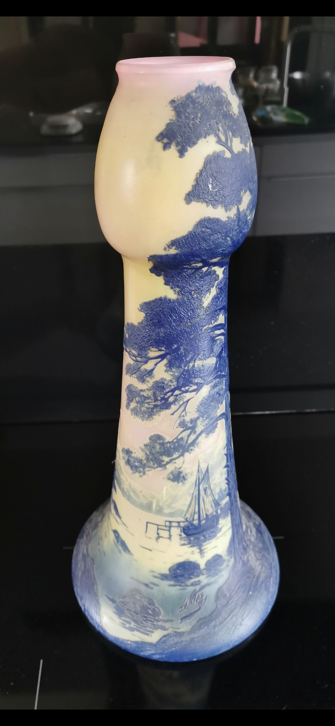 Vase en pâte de verre devez