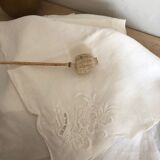 Ensemble de  10 serviettes de table vintage blanches et  brodées