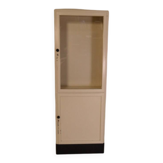 Vitrine de médecine vintage en métal
