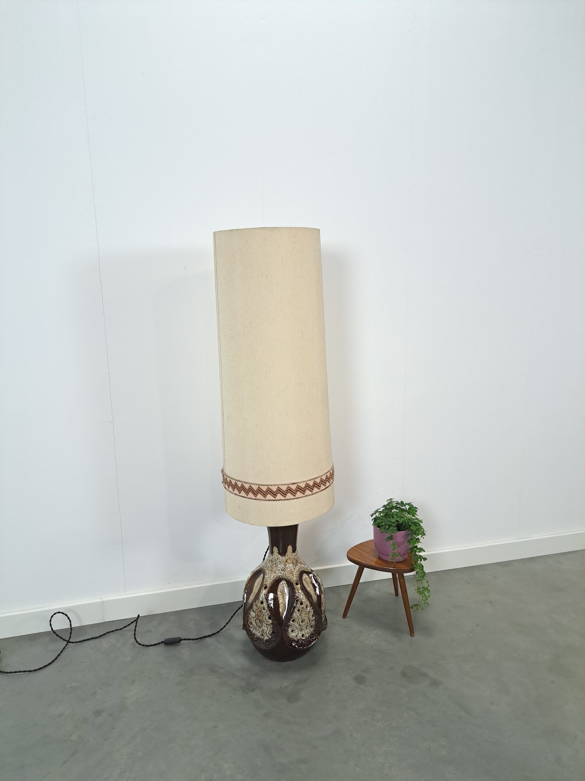 Lampe en céramique marron de Besigheimer Leuchten avec base éclairée