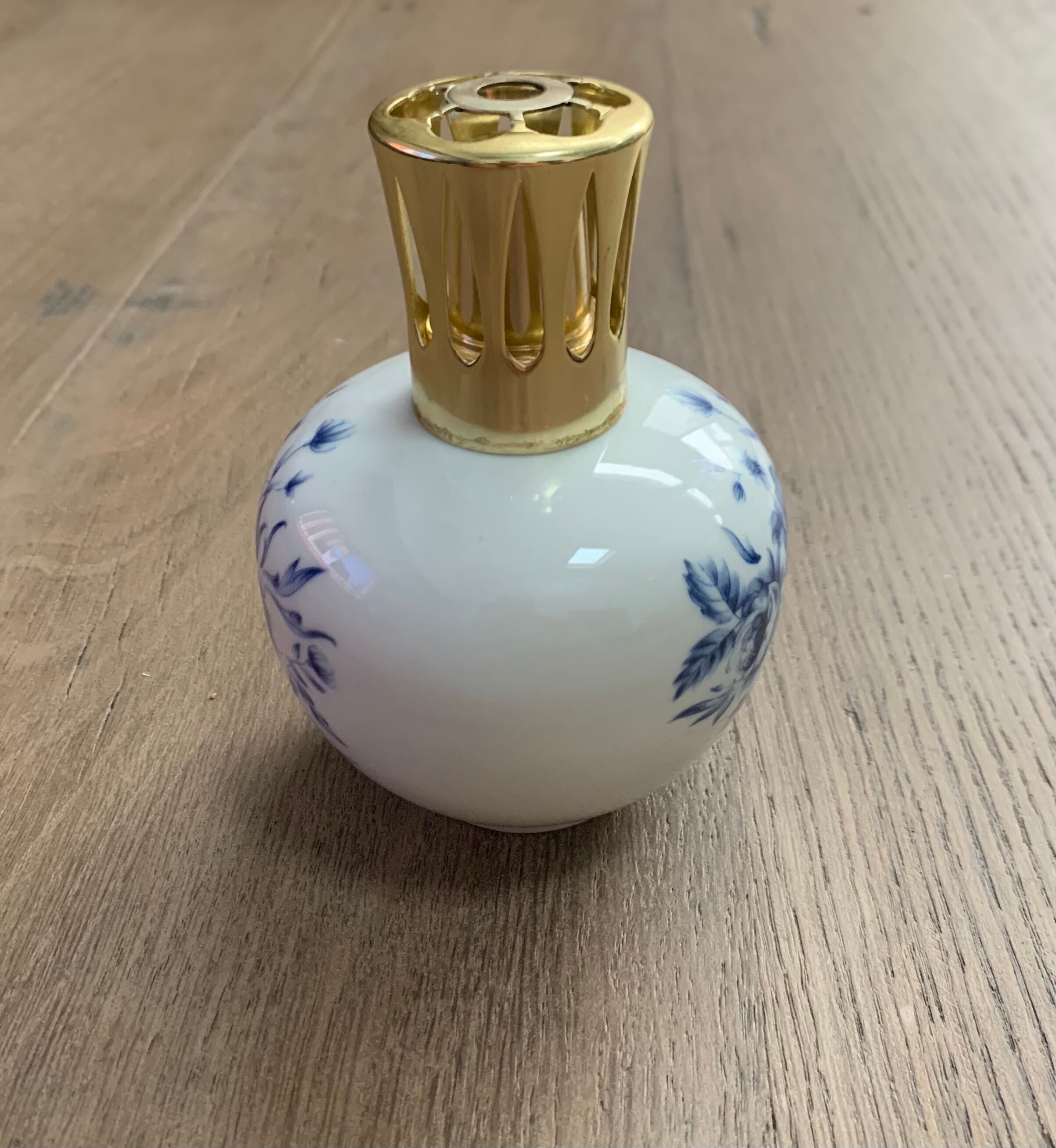 Paris shepherd lamp specially edited by Artoria Limoges