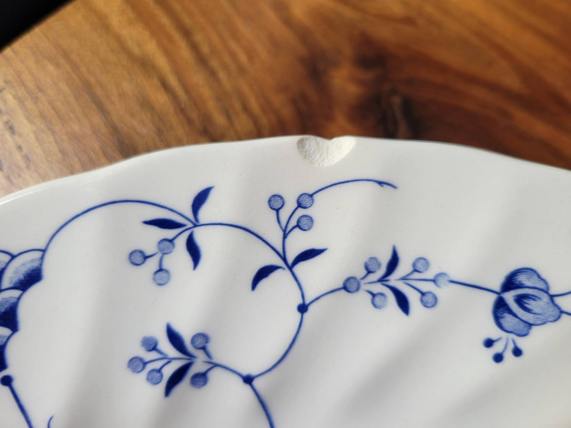 6 assiettes plates Queen's England vers 1970