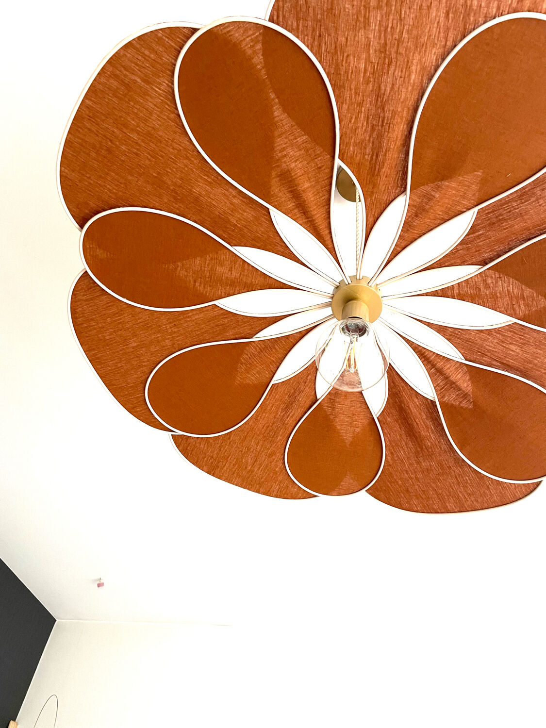Suspension florale lin et rotin