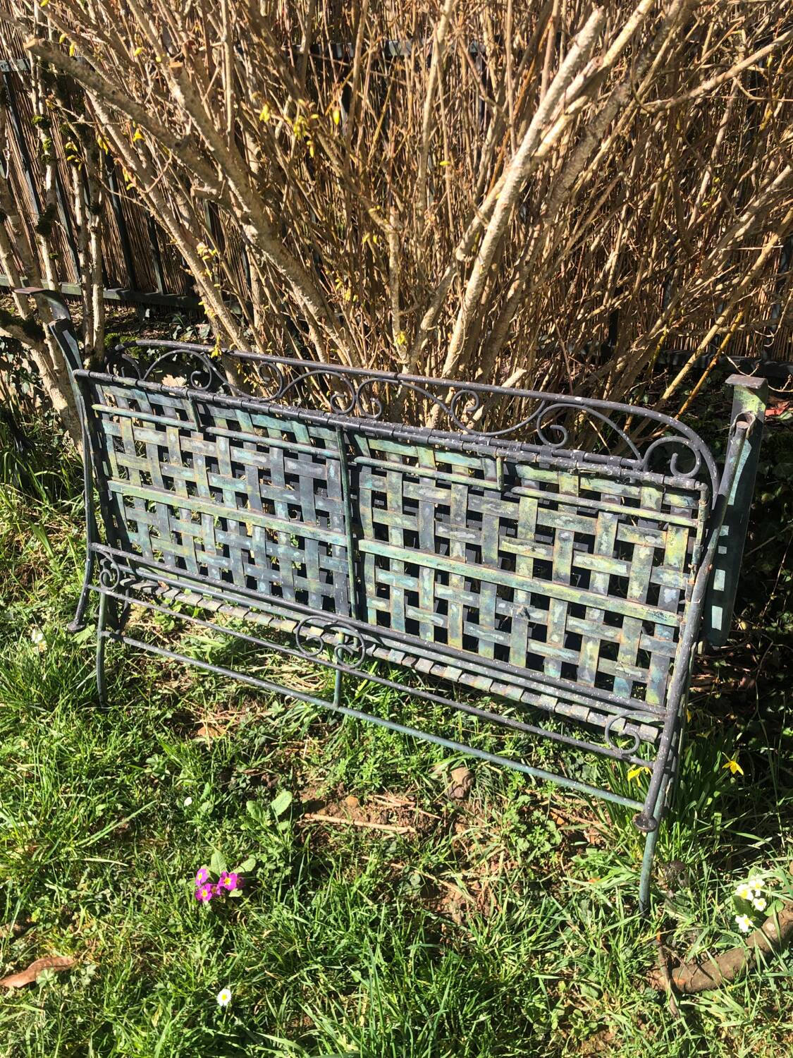 Wrought iron folding garden bench
