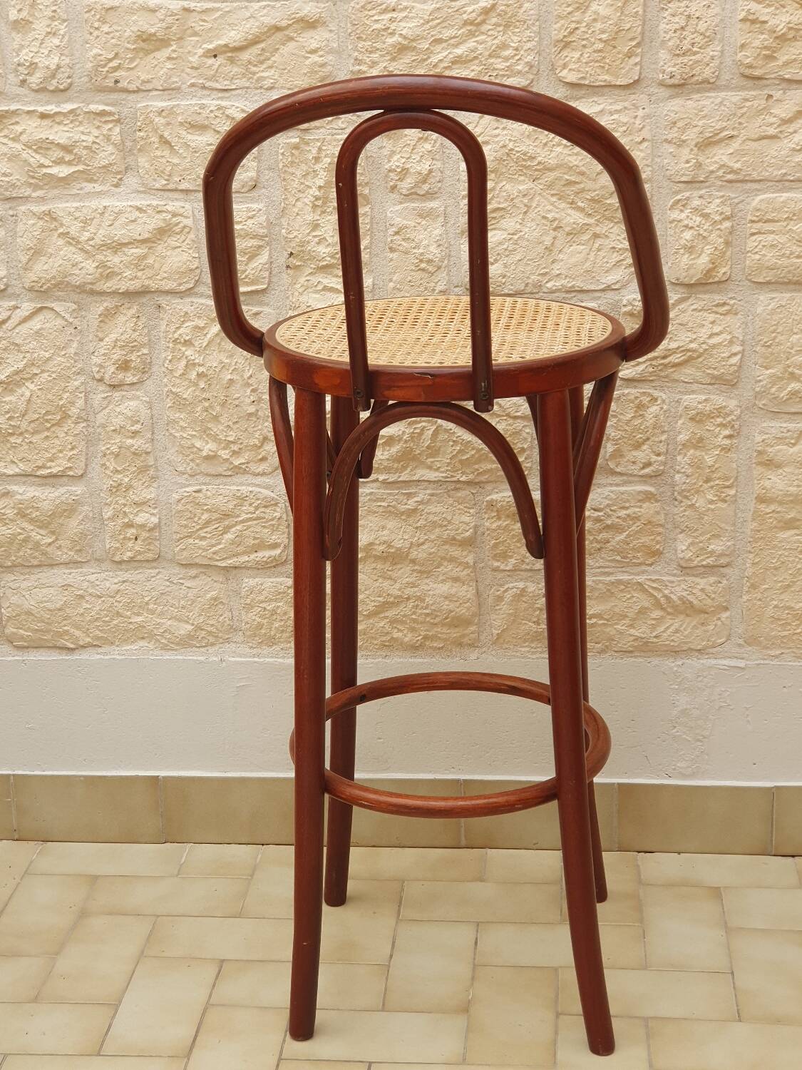 bar stool