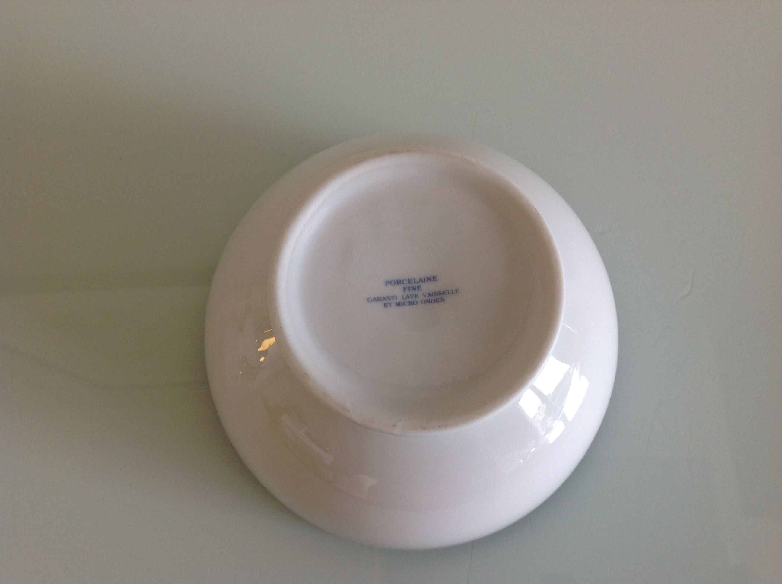 Old bon blanc with blue porcelain eder