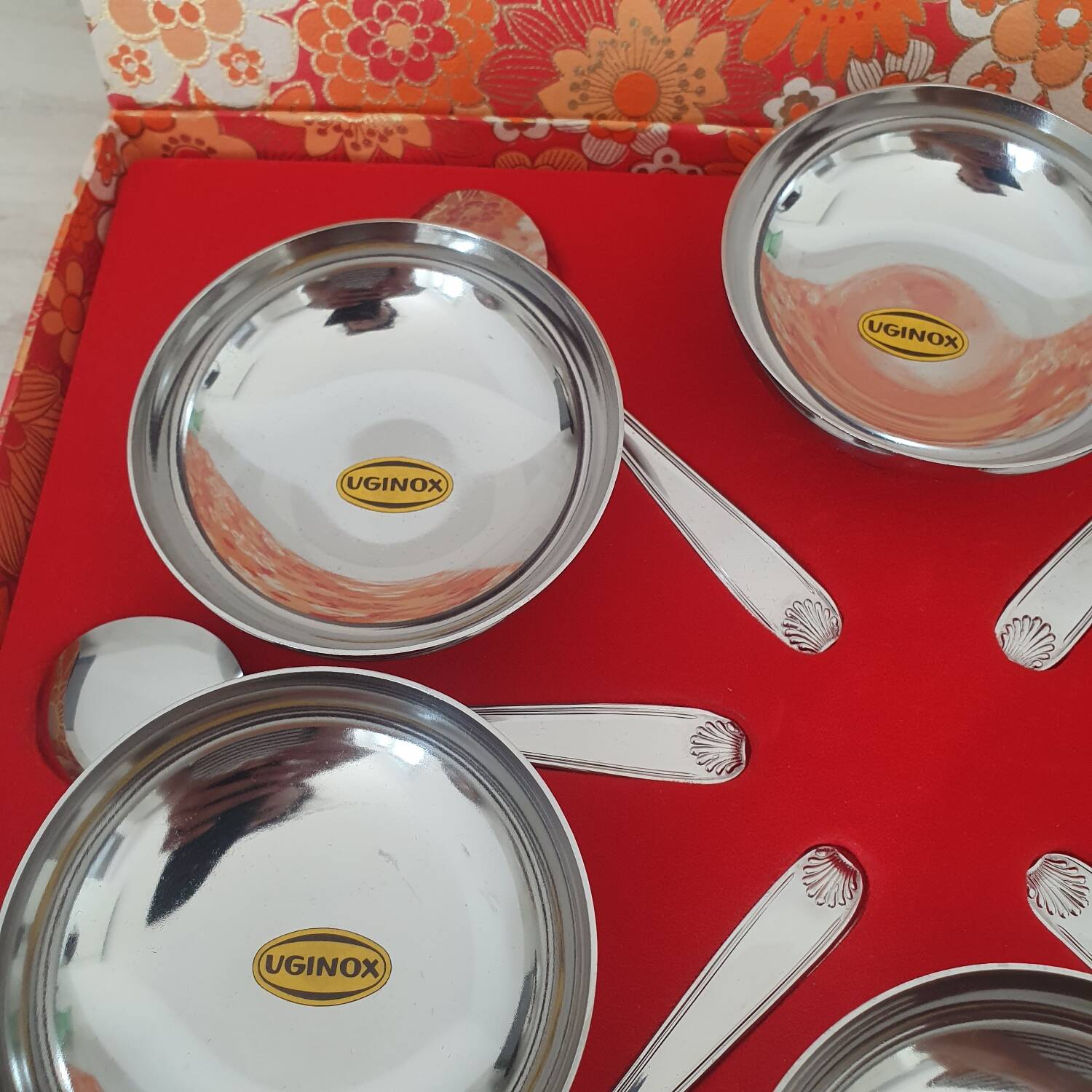 Set of 6 stainless steel 18/10 Uginox bowls