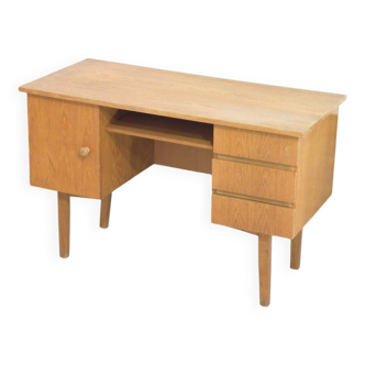 Small Scandinavian style desk 1960 in teak