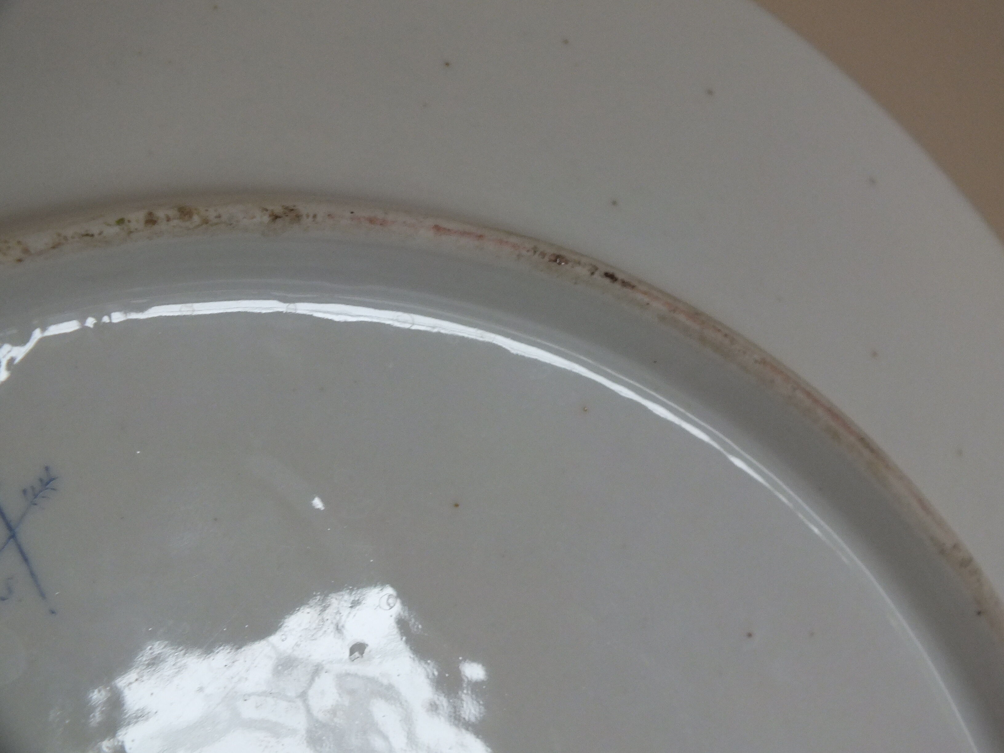 Antique porcelain dish signed - Flèches croisées, Paris