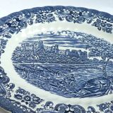 Plat ovale en porcelaine anglaise