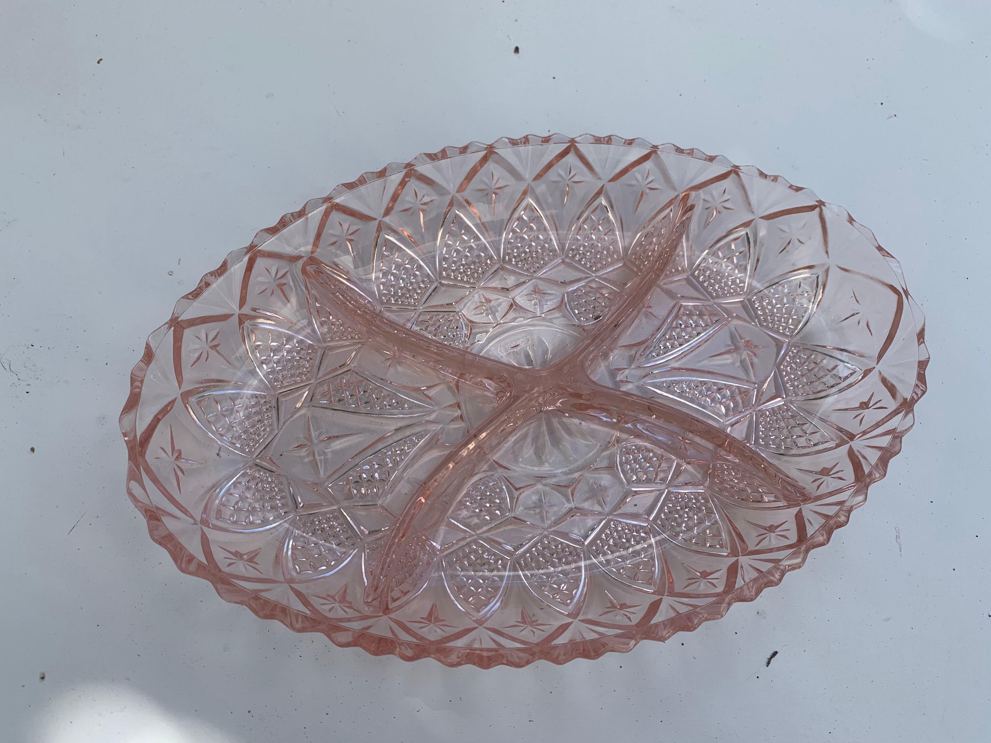 Aperitif servant in pink glass, embossed patterns, vintage