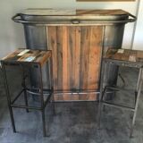 Meuble bar et tabourets