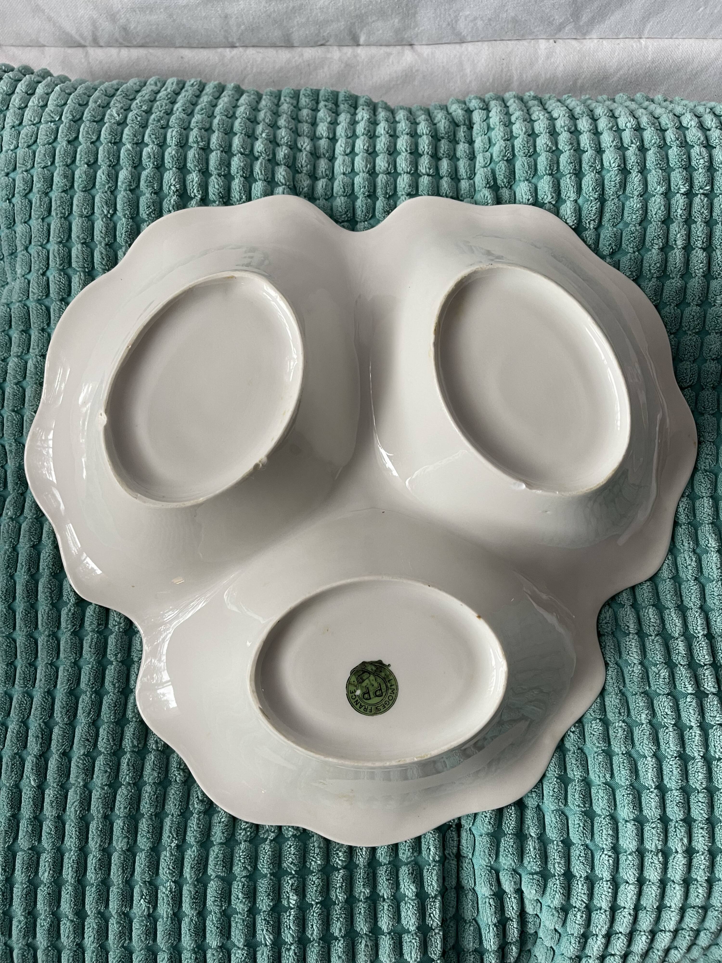 Plat mendiant en porcelaine