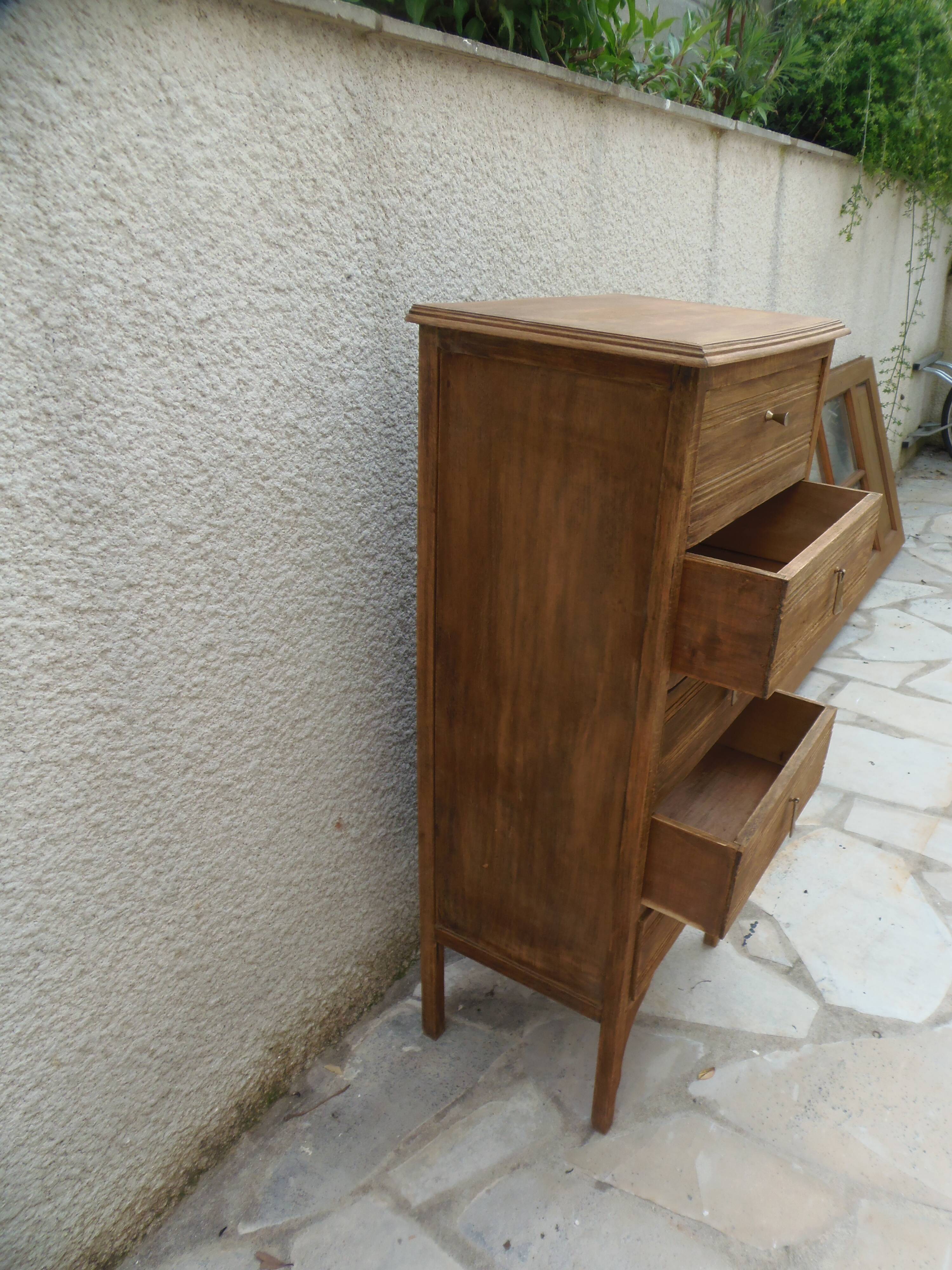 Art Deco chest of drawers in raw wood with 5 drawers.