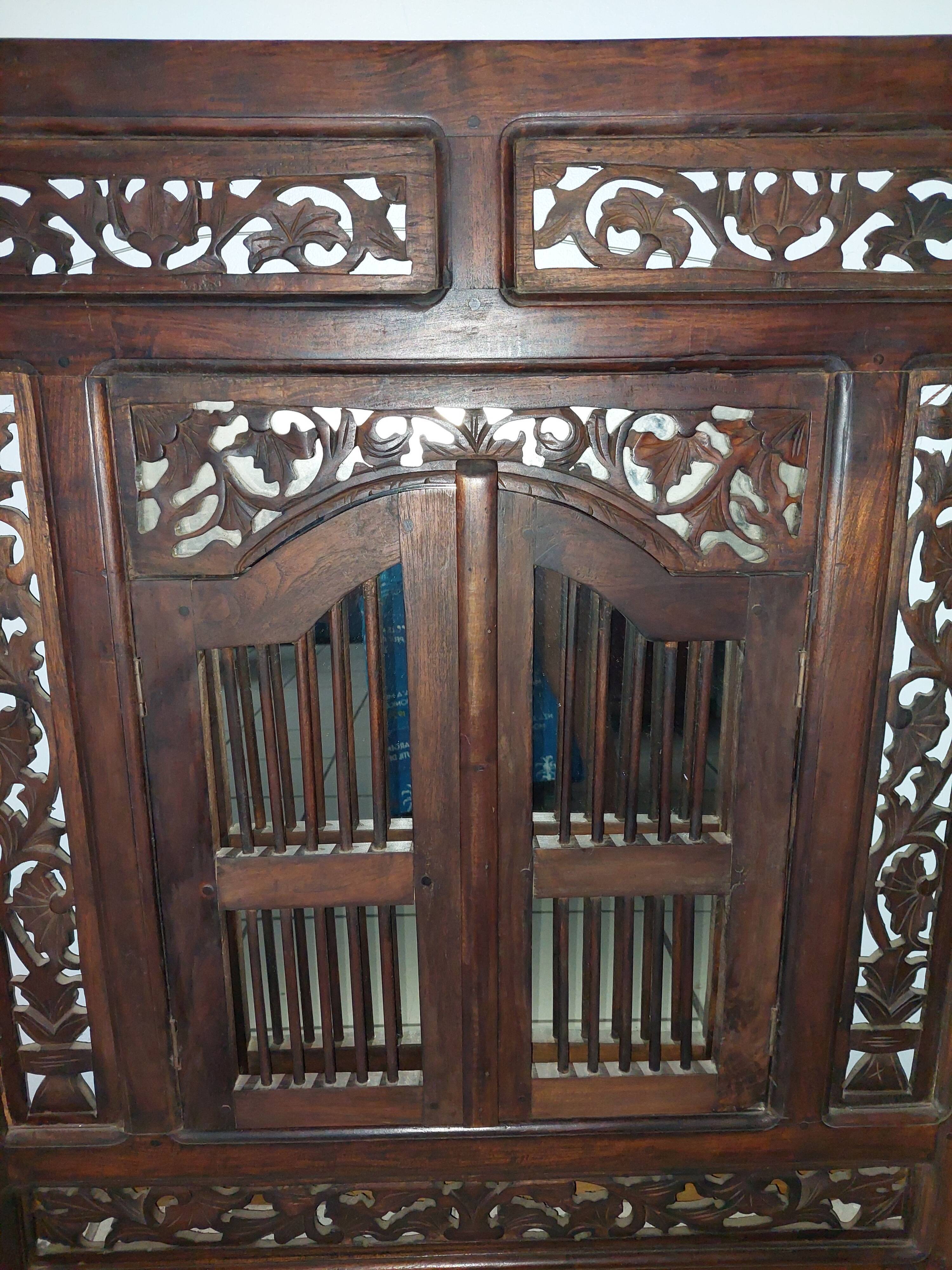 Mirror with shutters carved Indonesian