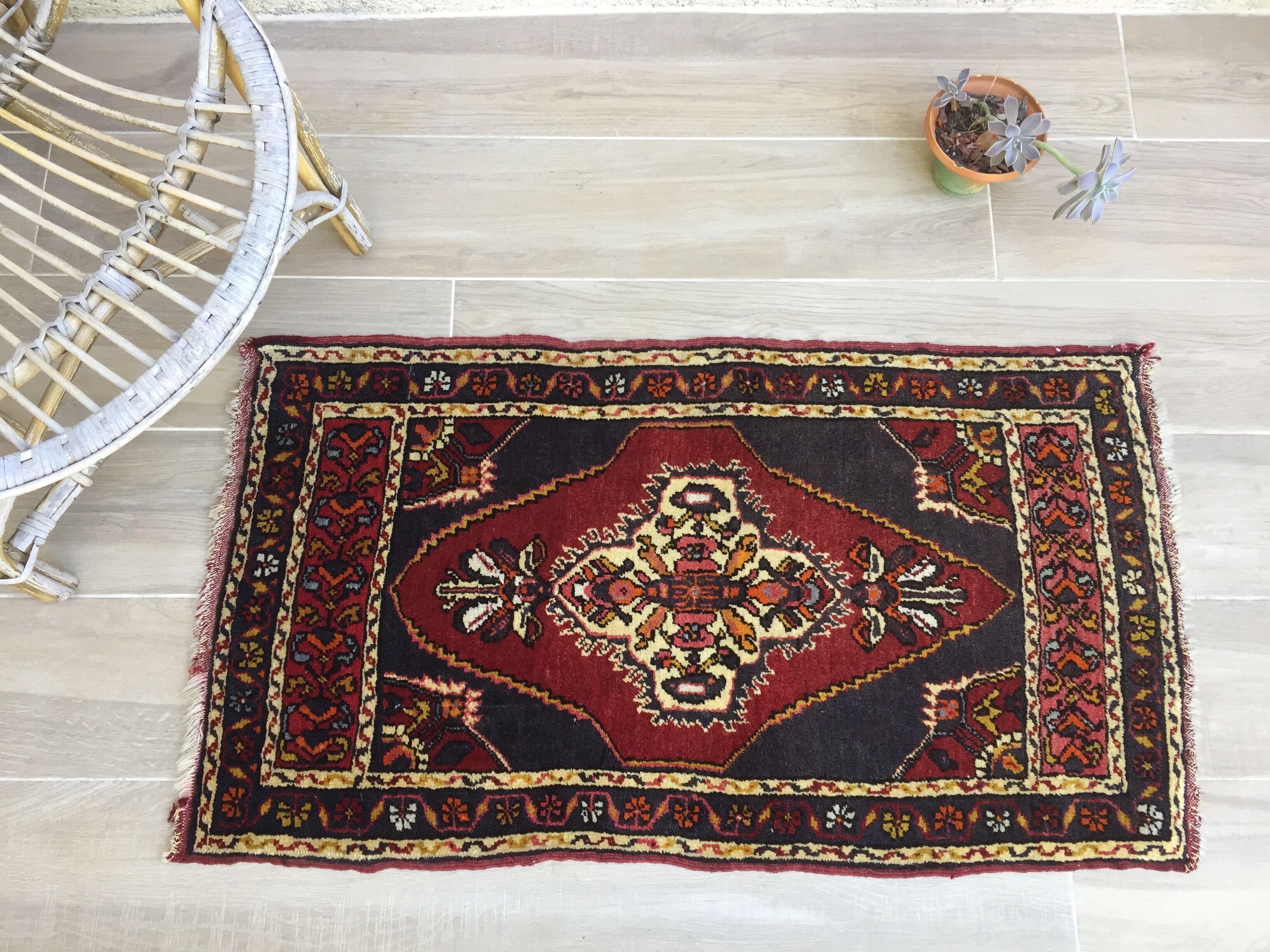 Pure wool oriental carpet 112 x 62cm