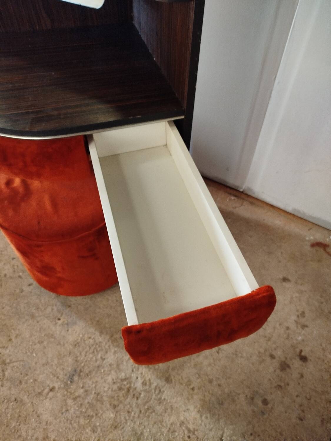 70s corner dressing table
