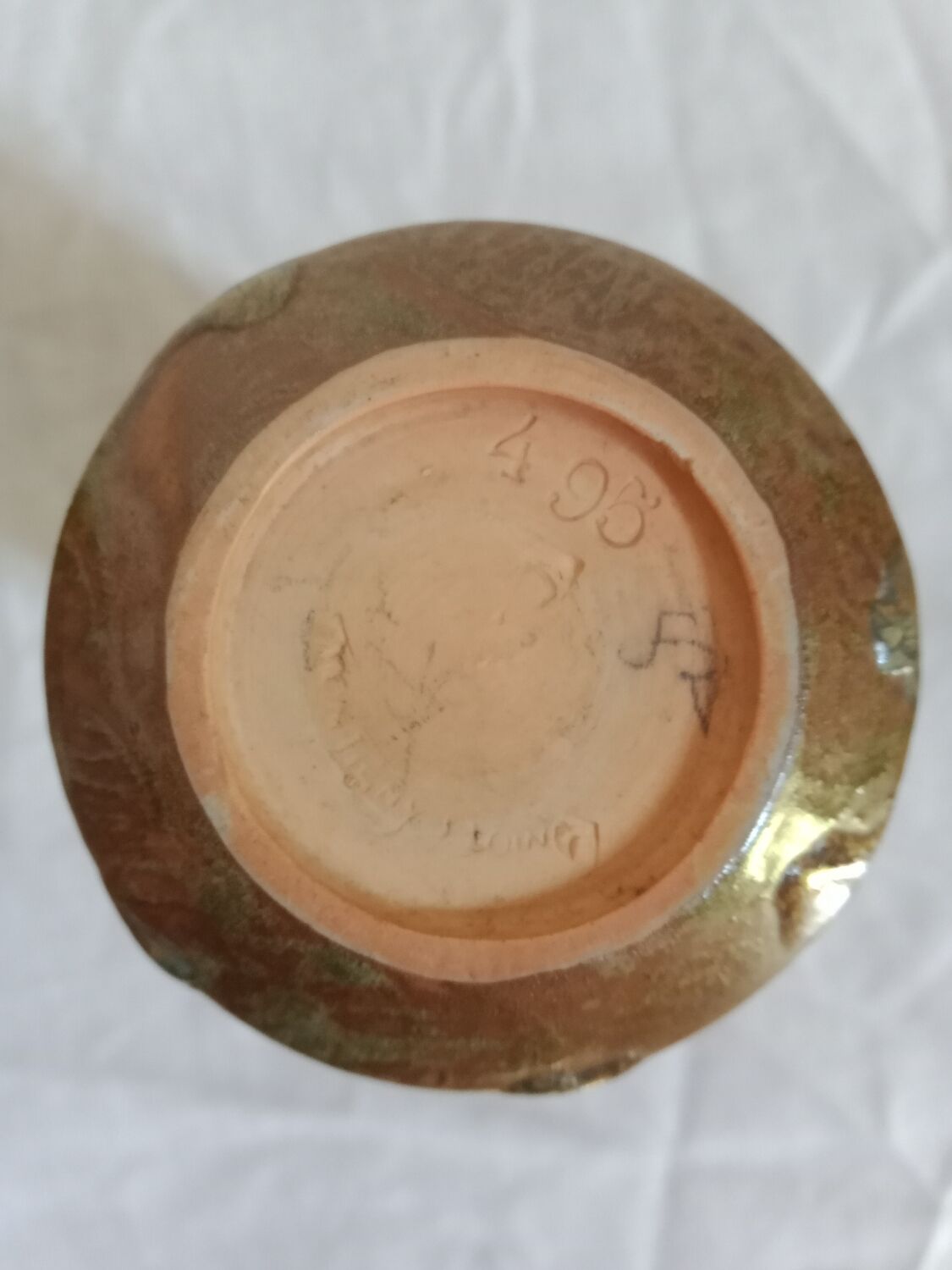 Montigny vase on old Loing