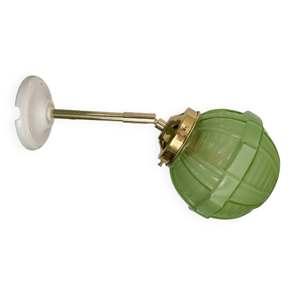 Applique globe vintage art déco en verre vert