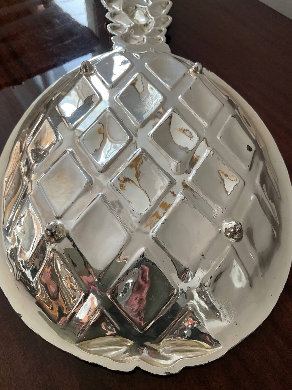 Pineapple cup series and 5 silver metal bowls